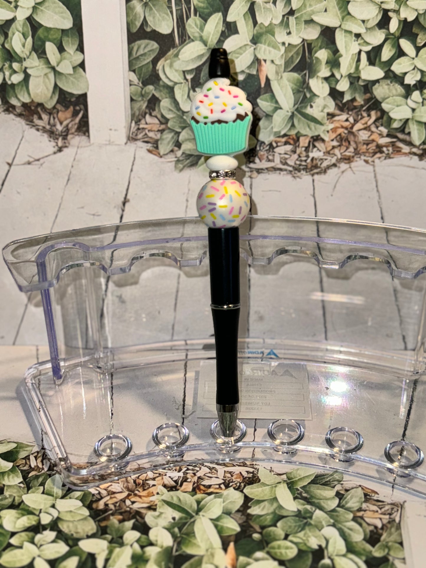 Cupcake beaded pen